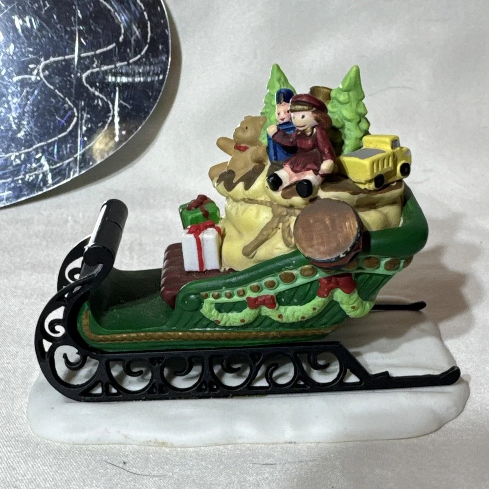 Lot of Christmas Village Santa Miniature Accessories Dept‎ 56 Hallmark READ